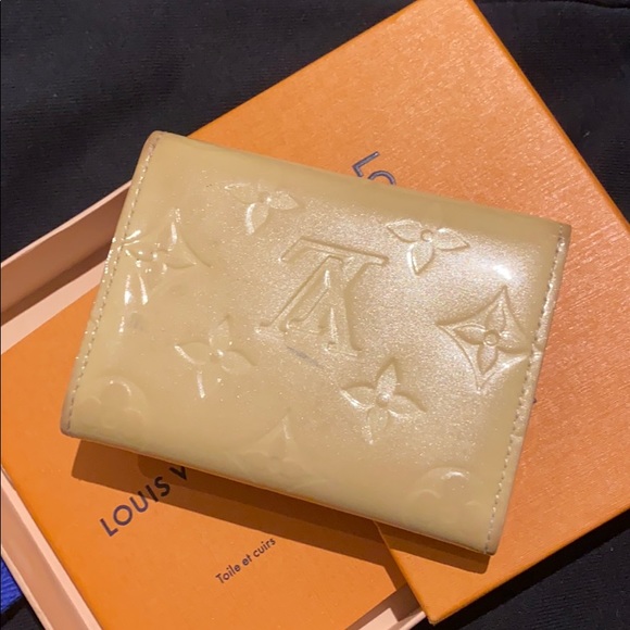 LV vernis card holder - Picture 3 of 8